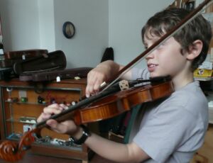 Acheter 4/4 adulte jouant du violon en épicéa de qualité professionnelle
